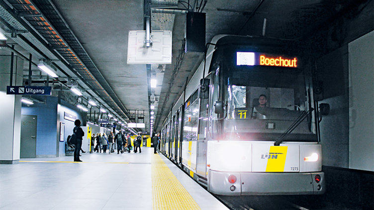 Le métro plus ponctuel grâce au système d’automatismes PSS 4000 de Pilz